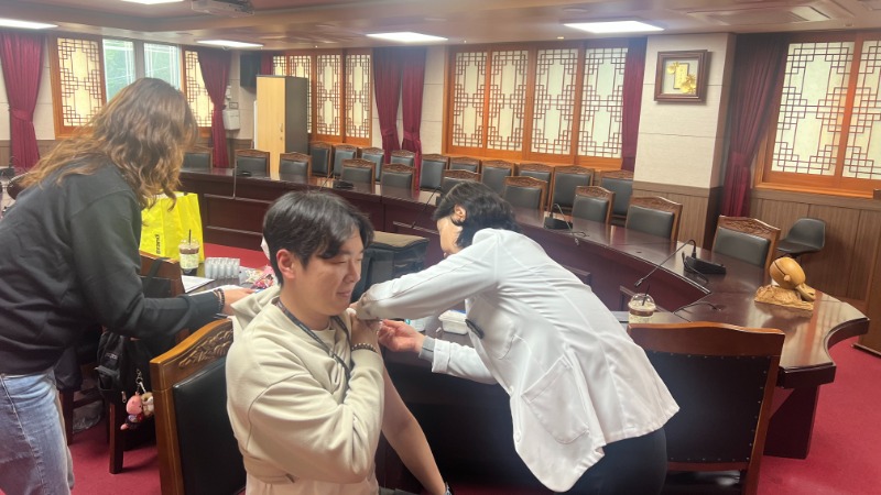 백신접종 사진5.jpg