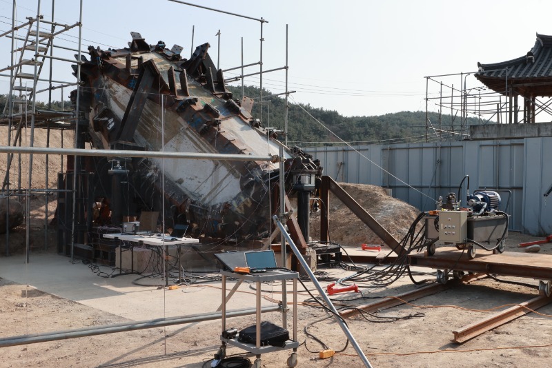 251203 경주 남산 열암곡 마애부처님 양중 시험 (2).JPG