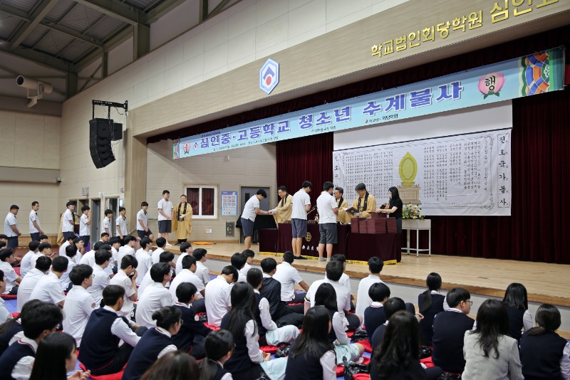 1F9A4942.JPG